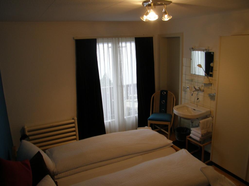 Gastehaus Baumgarten Hotell Kehrsiten Exteriör bild